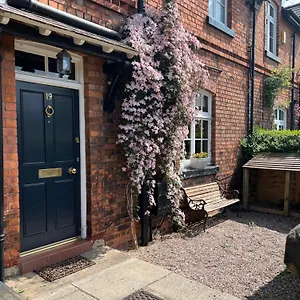 Central Knutsford Knutsford